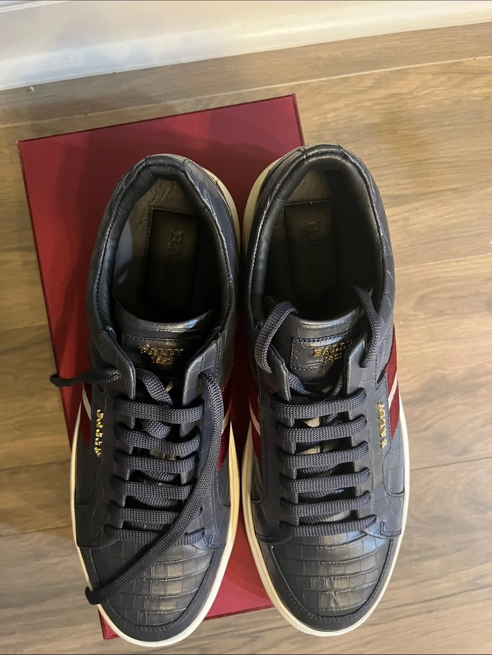 Bally Navy Leather Low-Top Sneakers with Gold Heel Plaque